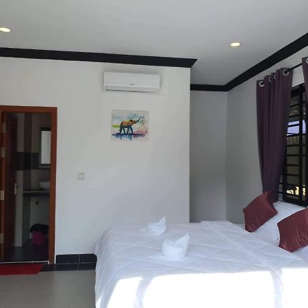 Paradise Cozy Guesthouse シアヌークビル エクステリア 写真